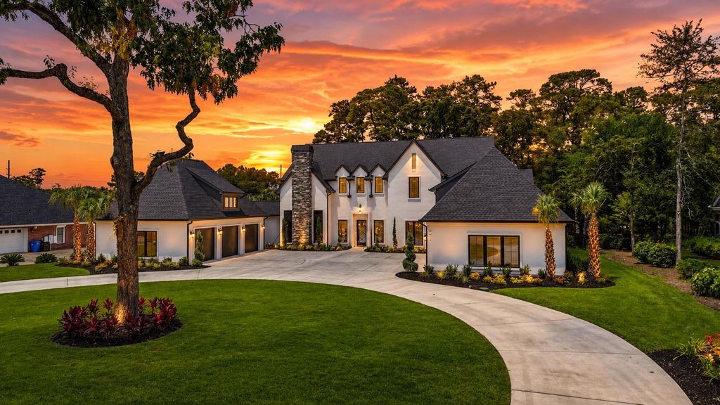 9413 Park St., Myrtle Beach, SC 29572