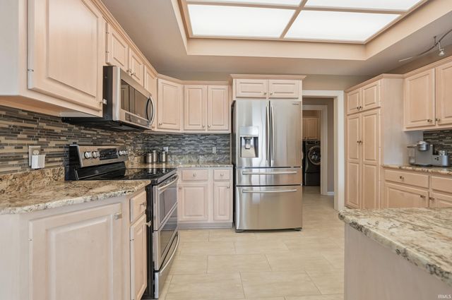 517 Bayspring Drive, Fort Wayne, IN 46814
