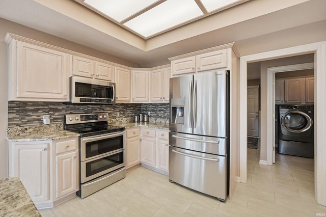 517 Bayspring Drive, Fort Wayne, IN 46814