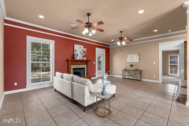 504 Brunswick Gardens, Haughton, LA 71037
