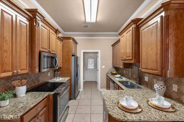 504 Brunswick Gardens, Haughton, LA 71037