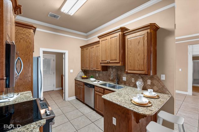 504 Brunswick Gardens, Haughton, LA 71037
