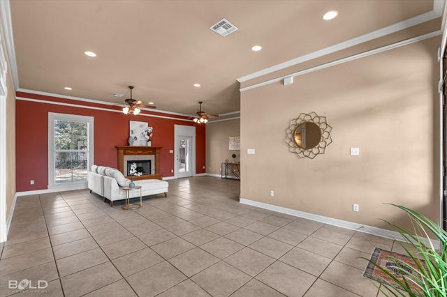 504 Brunswick Gardens, Haughton, LA 71037