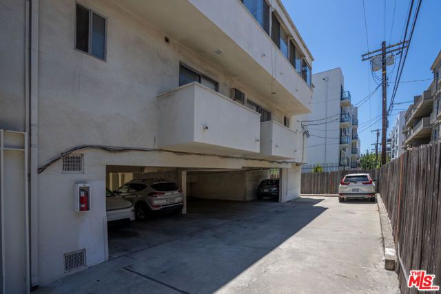 1041 S Corning Street, Los Angeles, CA 90035