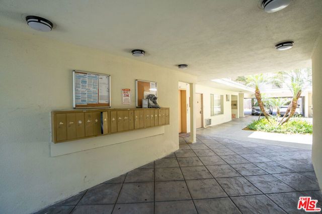 1041 S Corning Street, Los Angeles, CA 90035