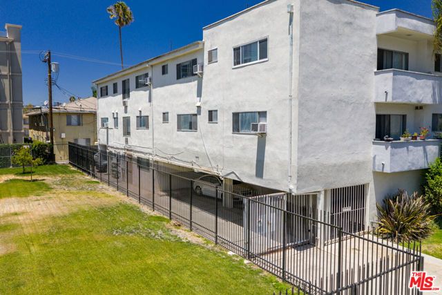 1041 S Corning Street, Los Angeles, CA 90035