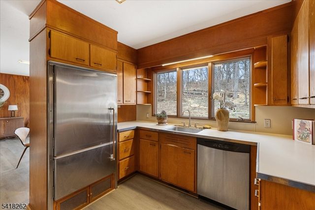 42 Stouts Rd, Montgomery Twp., NJ 08558