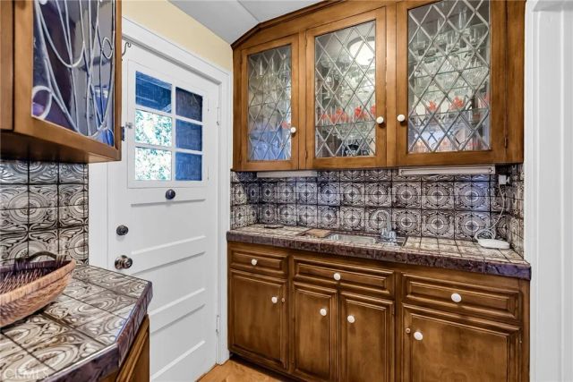 6146 Hawarden Drive, Riverside, CA 92506