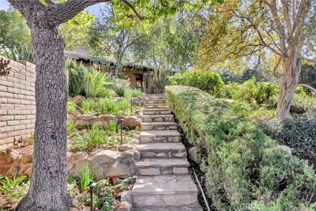 6146 Hawarden Drive, Riverside, CA 92506
