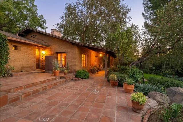 6146 Hawarden Drive, Riverside, CA 92506
