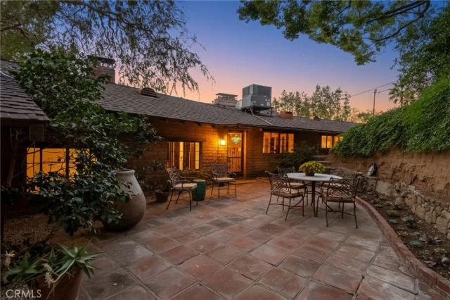 6146 Hawarden Drive, Riverside, CA 92506
