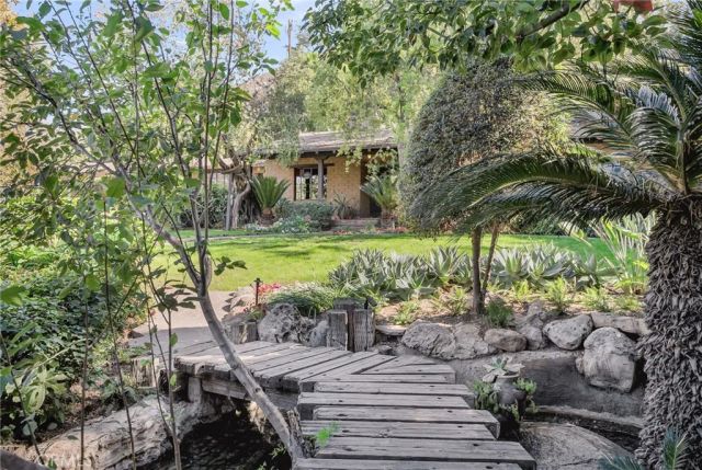 6146 Hawarden Drive, Riverside, CA 92506