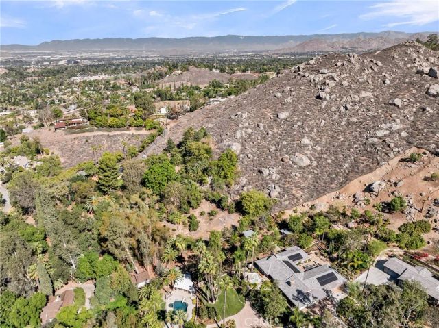 6146 Hawarden Drive, Riverside, CA 92506