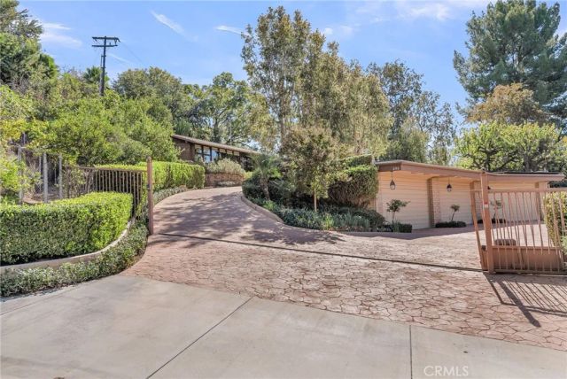 6146 Hawarden Drive, Riverside, CA 92506