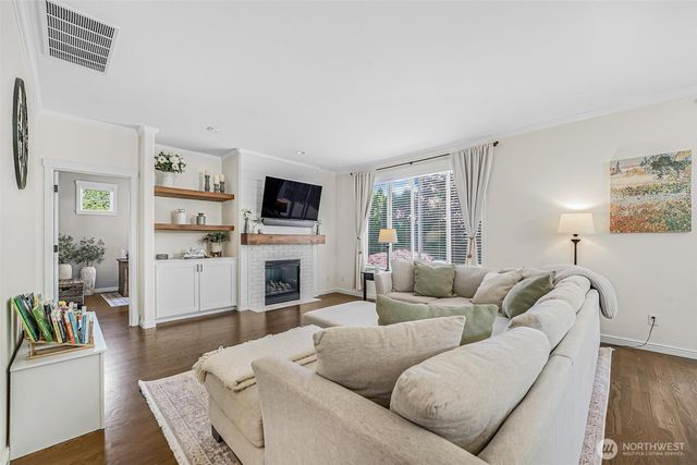 7124 Chanticleer Avenue SE, Snoqualmie, WA 98065