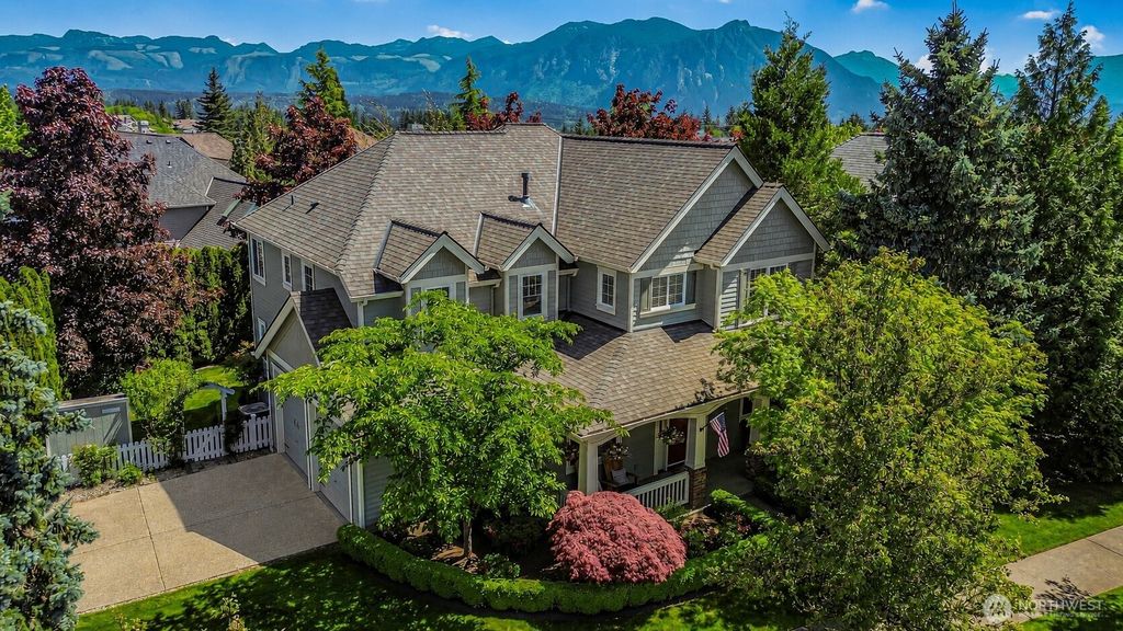 7124 Chanticleer Avenue SE, Snoqualmie, WA 98065