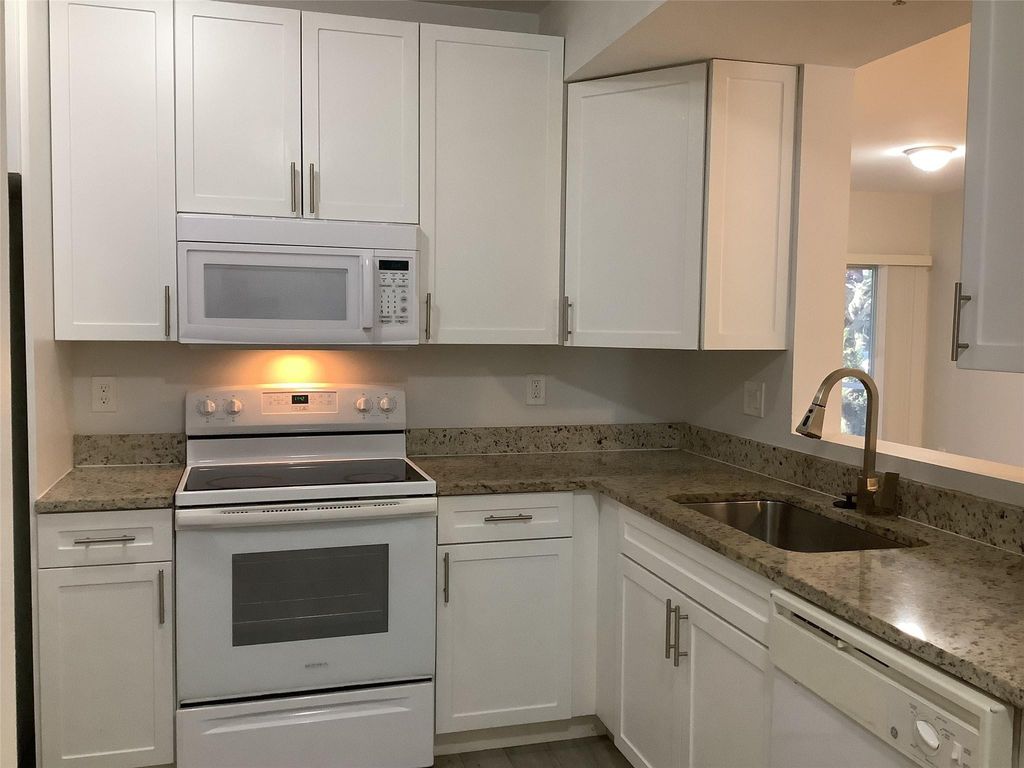 1161 GOLDEN LAKES Boulevard 1316, West Palm Beach, FL 33411