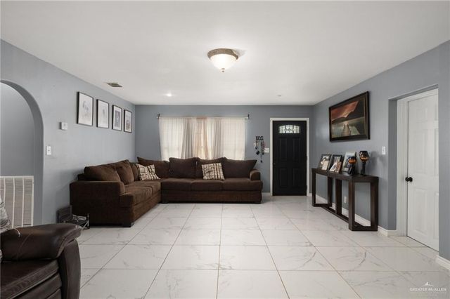 502 W Jones Avenue, Pharr, TX 78577