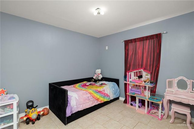 502 W Jones Avenue, Pharr, TX 78577