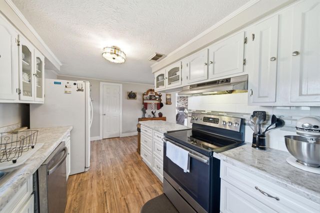 12410 Roy Road, Brookside, TX 77581