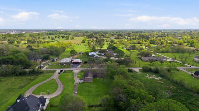 12410 Roy Road, Brookside, TX 77581