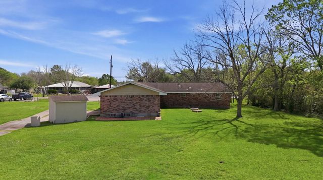 12410 Roy Road, Brookside, TX 77581