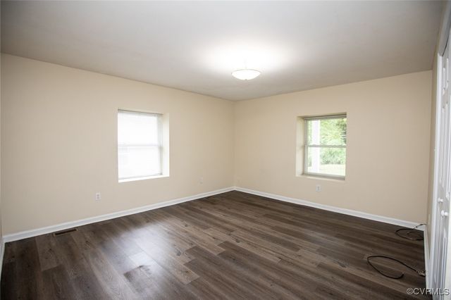 407 E 2nd St, Farmville, VA 23901