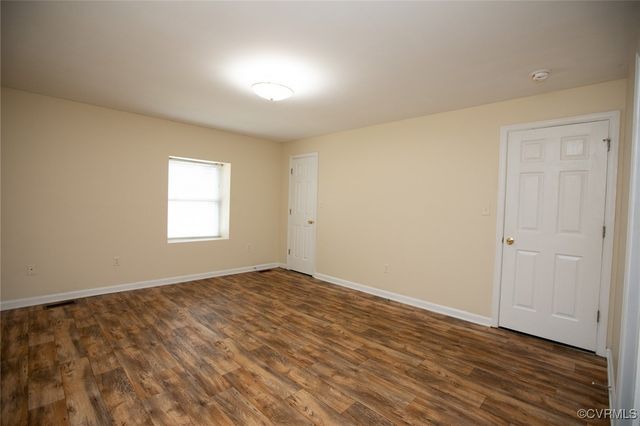 407 E 2nd St, Farmville, VA 23901