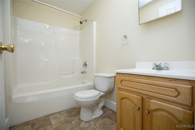 407 E 2nd St, Farmville, VA 23901