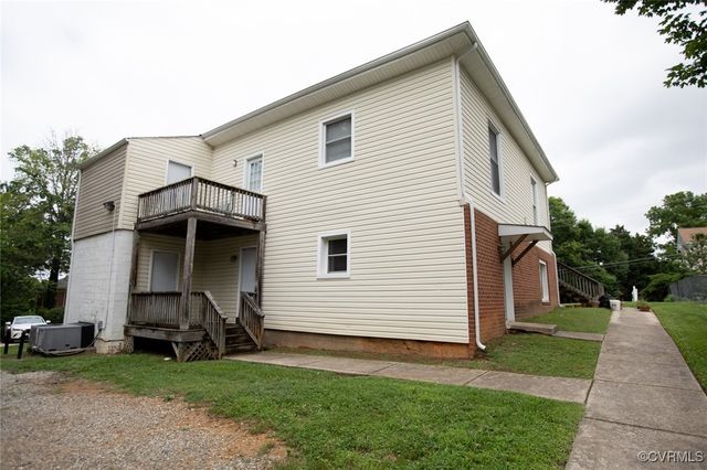 407 E 2nd St, Farmville, VA 23901