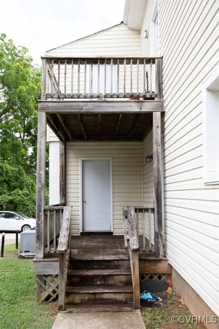 407 E 2nd St, Farmville, VA 23901