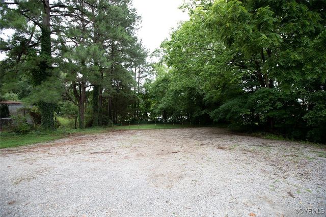 407 E 2nd St, Farmville, VA 23901