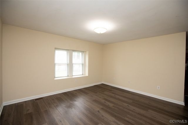 407 E 2nd St, Farmville, VA 23901