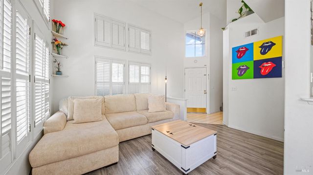 1532 Pinebrook Pl, Santa Rosa, CA 95403