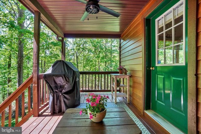 2385 BREMER RD, Dover, PA 17315