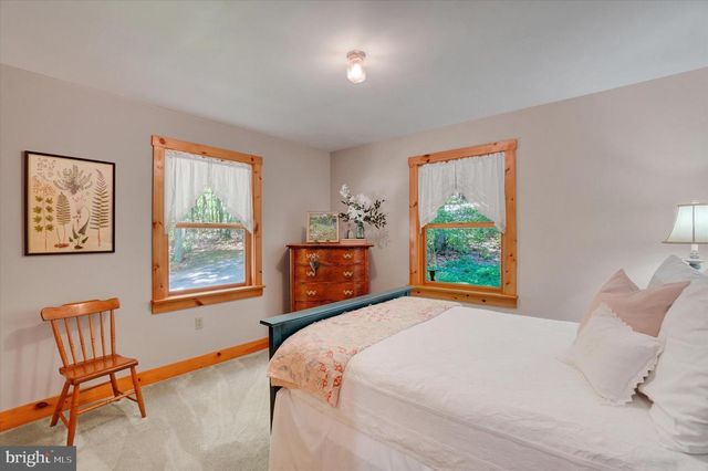 2385 BREMER RD, Dover, PA 17315