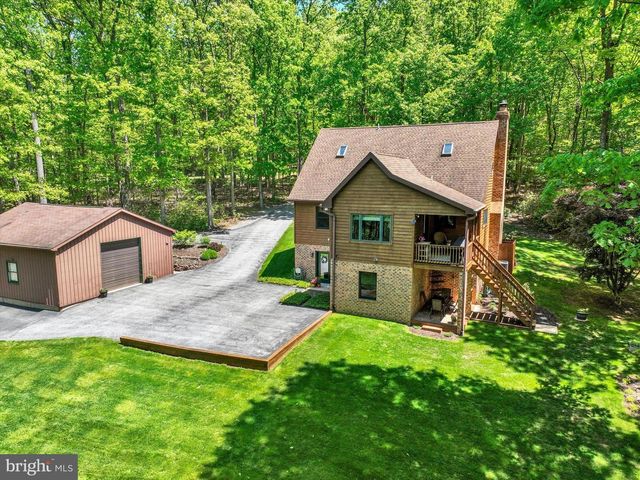 2385 BREMER RD, Dover, PA 17315
