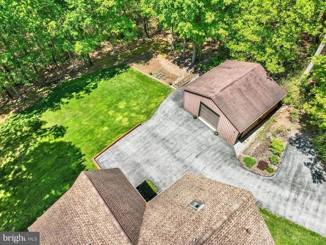 2385 BREMER RD, Dover, PA 17315