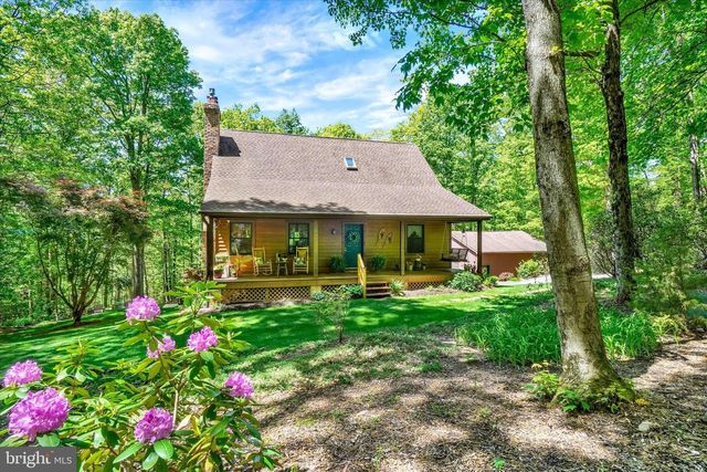 2385 BREMER RD, Dover, PA 17315