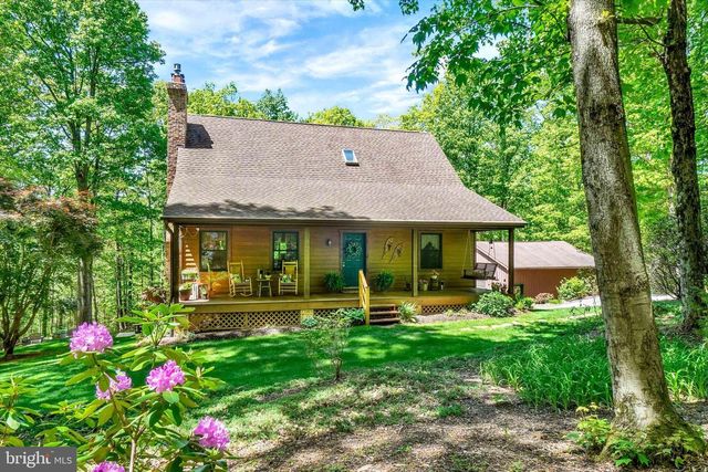 2385 BREMER RD, Dover, PA 17315