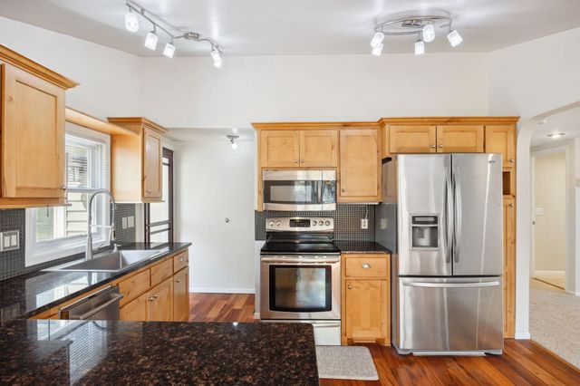 19797 612th Avenue, Litchfield, MN 55355