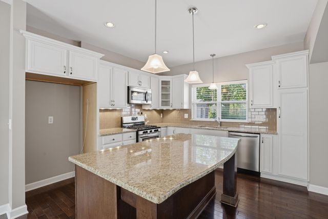 302 Dewey Street, Royal Oak City, MI 48067