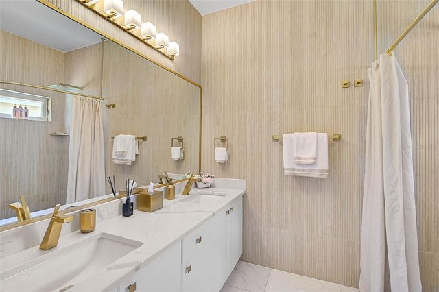 4146 WESTBOURNE CIRCLE, Sarasota, FL 34238