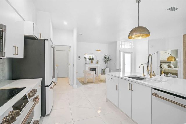 4146 WESTBOURNE CIRCLE, Sarasota, FL 34238