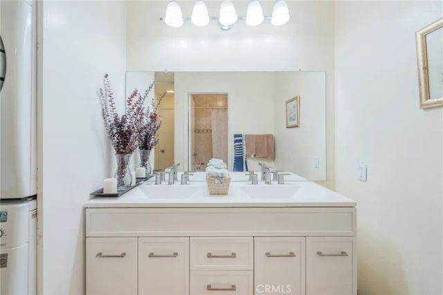 25613 Pine Creek, Wilmington, CA 90744