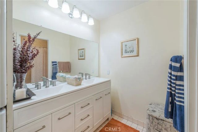 25613 Pine Creek, Wilmington, CA 90744