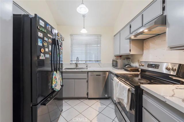 25613 Pine Creek, Wilmington, CA 90744