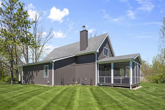 5542 Hidden Pond Lane, Sawyer, MI 49125