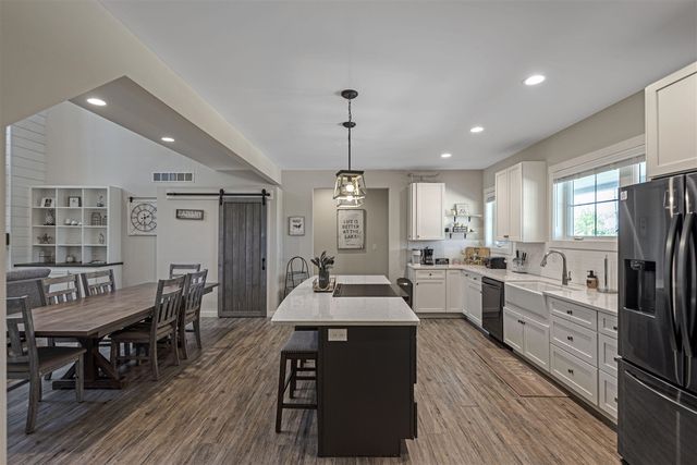 5542 Hidden Pond Lane, Sawyer, MI 49125