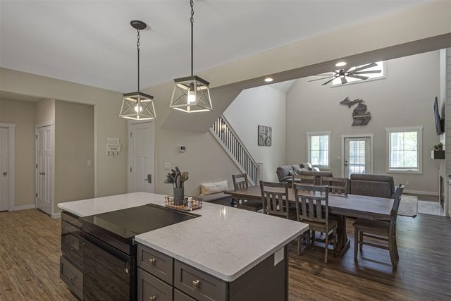5542 Hidden Pond Lane, Sawyer, MI 49125
